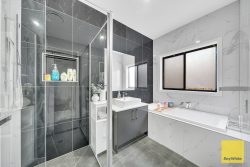 34 Bassett Ave, Wyndham Vale VIC 3024, Australia