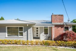 58 Begonia St, Lindisfarne TAS 7015, Australia