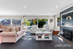 58 Begonia St, Lindisfarne TAS 7015, Australia