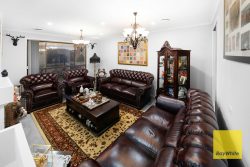 56 Bellbridge Dr, Hoppers Crossing VIC 3029, Australia