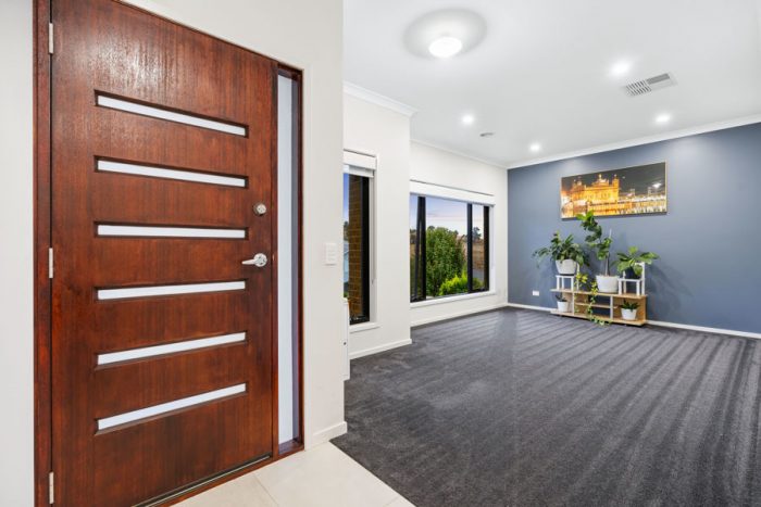 19 Bennelong Cres, Lloyd NSW 2650, Australia