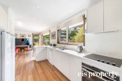 2 Bondi Pl, Howrah TAS 7018, Australia