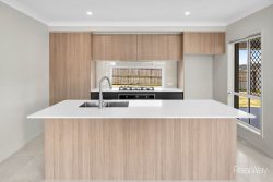 1 Treadwell Rd, White Rock QLD 4306, Australia