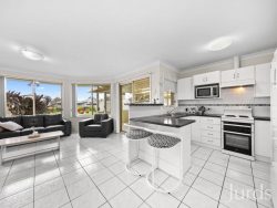 19 Kanowna Ave, Cessnock NSW 2325, Australia