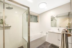 12 Byron St, Wyong NSW 2259, Australia