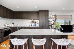 Unit 2/132 Cambridge Rd, Bellerive TAS 7018, Australia