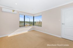 6 Camm Cres, Spencer Park WA 6330, Australia