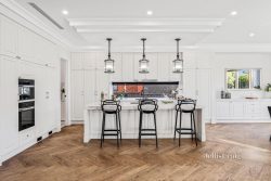 29 Canova Dr, Glen Waverley VIC 3150, Australia