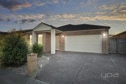 30 Chanticleer Ave, Melton West VIC 3337, Australia