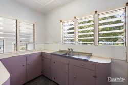 4 McWaters St, North Toowoomba QLD 4350, Australia