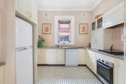 12 Campbell St, Bexley NSW 2207, Australia