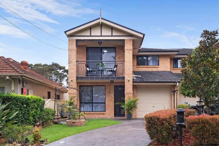 32 Payten Ave, Roselands NSW 2196, Australia
