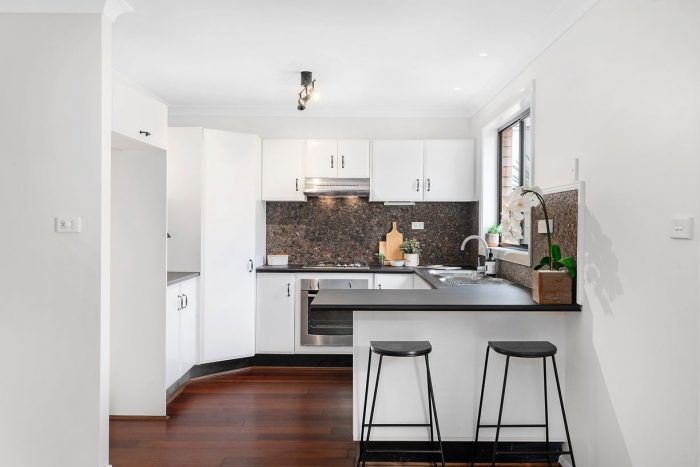 32 Payten Ave, Roselands NSW 2196, Australia