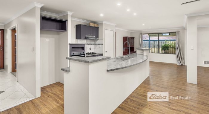 15 Coojong Rd, Dalyellup WA 6230, Australia