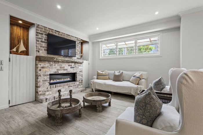 1 Del Mar Dr, Copacabana NSW 2251, Australia