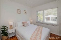 7 Coronation Dr, Broulee NSW 2537, Australia