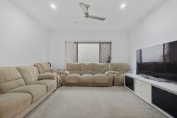 9 Dingo St, North Lakes QLD 4509, Australia