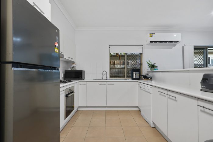 9 Dingo St, North Lakes QLD 4509, Australia