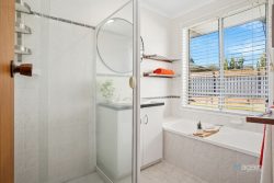 36 Champagne Cres, Woodcroft SA 5162, Australia