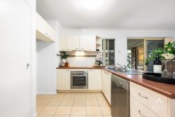 9 Farzana Pl, Underwood QLD 4119, Australia