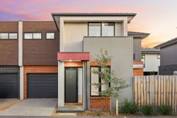 3 Hakea Pl, Keysborough VIC 3173, Australia
