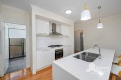 Unit 3/5 Halsey St, South Bunbury WA 6230, Australia