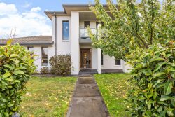 2 Hazelton St, MacGregor ACT 2615, Australia