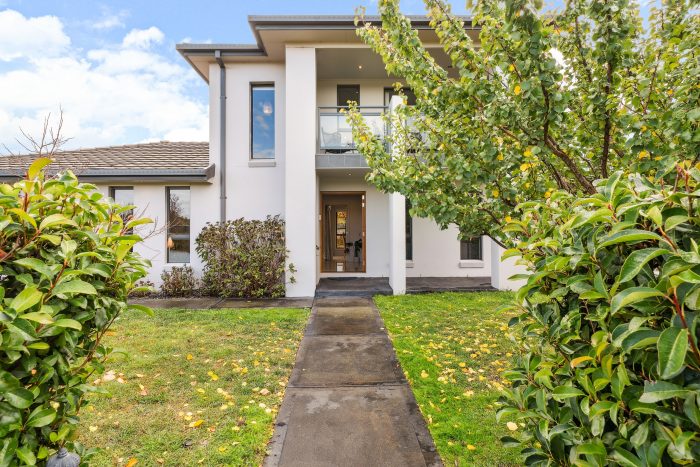 2 Hazelton St, MacGregor ACT 2615, Australia