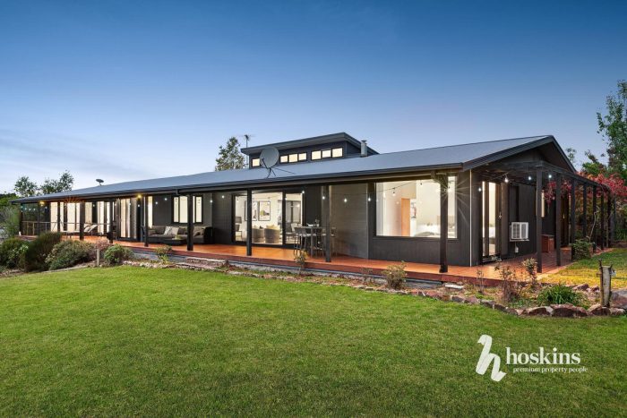 699 Heckers Way, Kangaroo Ground VIC 3097, Australia