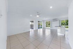 7 Helm Pl, Cannon Valley QLD 4800, Australia