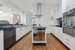 2 Hintons Rd, Young NSW 2594, Australia