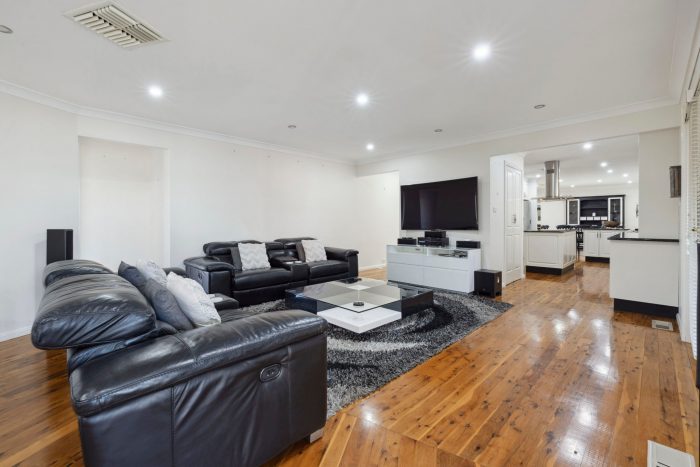 2 Hintons Rd, Young NSW 2594, Australia