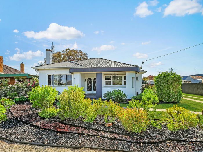 44 Scott St, Mortlake VIC 3272, Australia