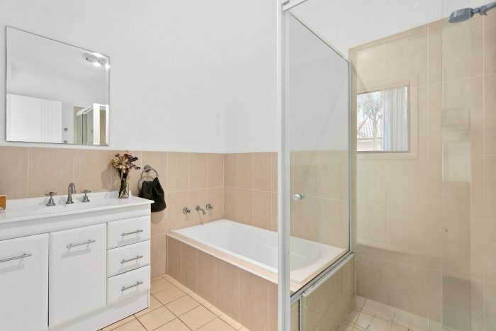 Unit 2/39 Mortlock Dr, Albion Park NSW 2527, Australia
