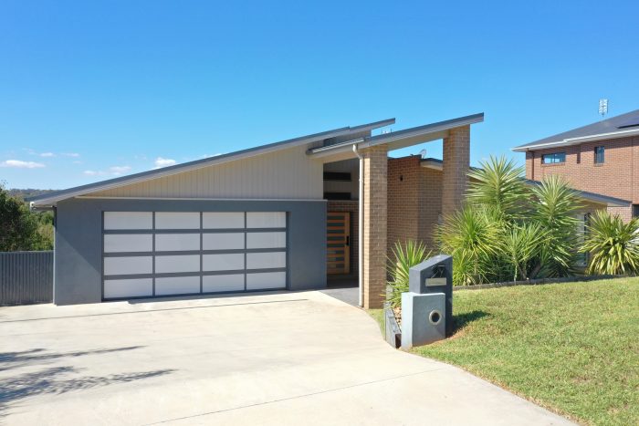 27 Jordan Pl, Young NSW 2594, Australia