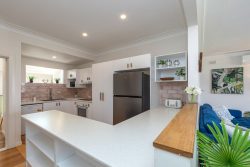 22 Lucinda Ave, Killarney Vale NSW 2261, Australia