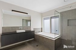 20 Mason Pl, Shearwater TAS 7307, Australia