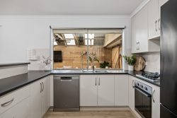 25 Miranda Pl, Seaford Meadows SA 5169, Australia