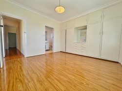 30 Miro St, Young NSW 2594, Australia