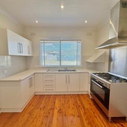 30 Miro St, Young NSW 2594, Australia
