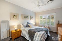 2 Traves Ct, Highfields QLD 4352, Australia