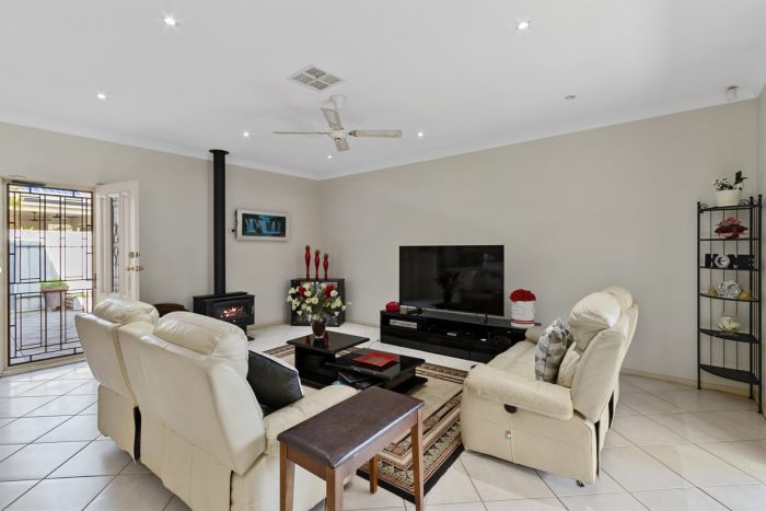 18 Priya Ct, Risdon Park South SA 5540, Australia