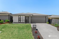41 Neumann Dr, Yarrabilba QLD 4207, Australia
