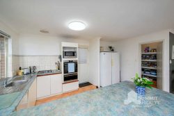4 Arabian Gardens, Eaton WA 6232, Australia