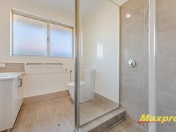 2A Crana Pl, Karawara WA 6152, Australia