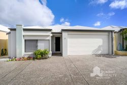 Unit 3/5 Halsey St, South Bunbury WA 6230, Australia