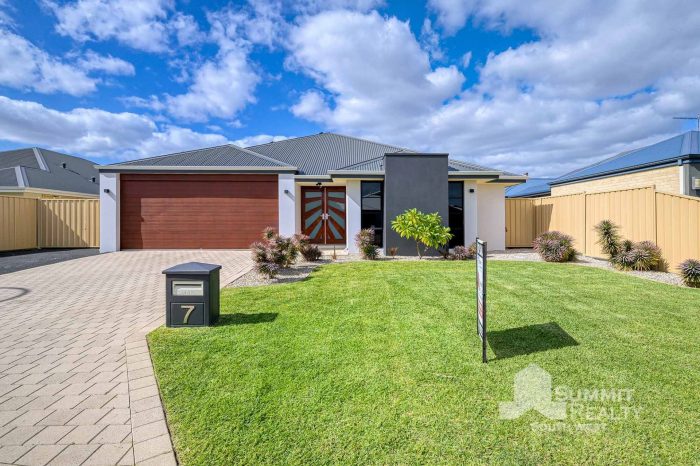 7 Kensington Ln, Australind WA 6233, Australia
