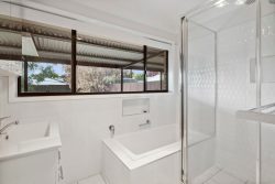 13 New St, Boorowa NSW 2586, Australia