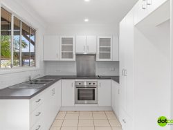 13 Odette Ave, Gorokan NSW 2263, Australia