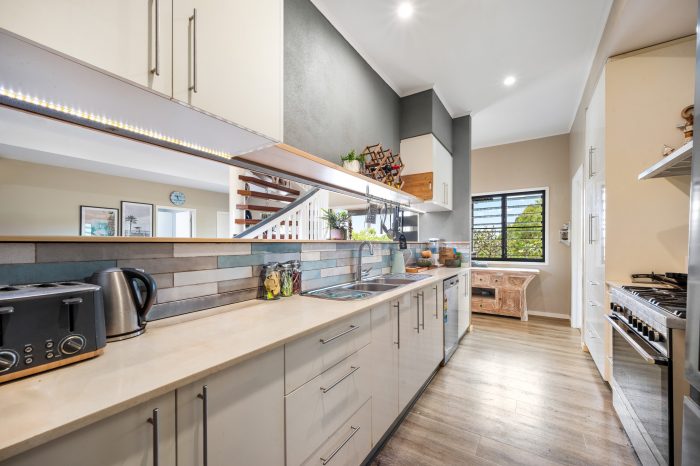 19 Olden Ct, Hideaway Bay QLD 4800, Australia